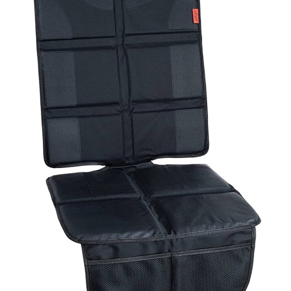 Lusso’s car seat protector - Picture 5 of 5